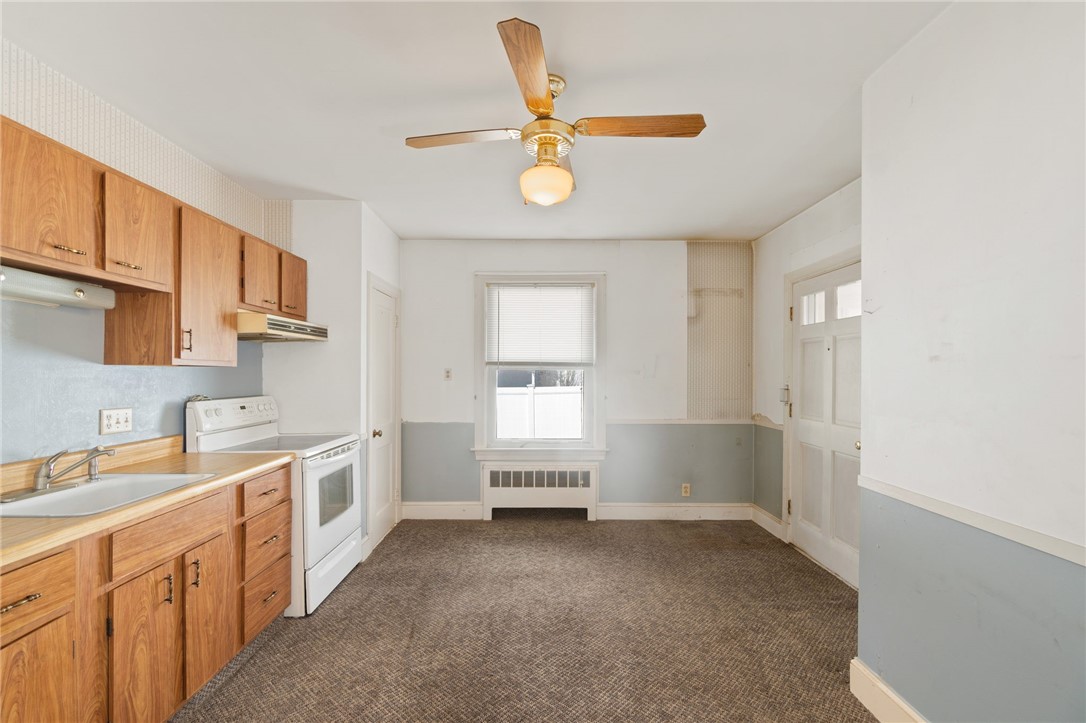 57 Crest Road North Smithfield, RI 02896 - Photo 23 of 41