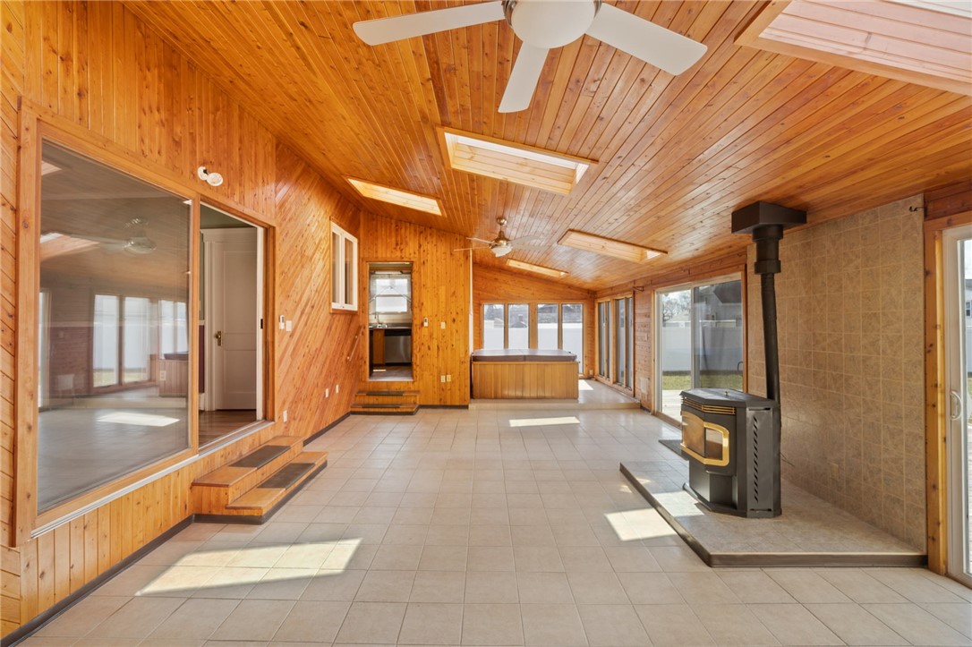 57 Crest Road North Smithfield, RI 02896 - Photo 5 of 41