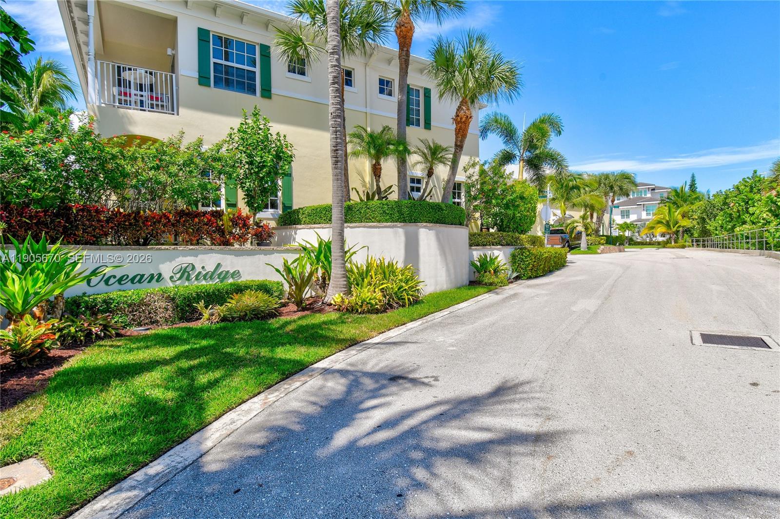 475 Ocean Ridge Way Juno Beach, FL 33408 - Photo 9 of 59 Community Street View