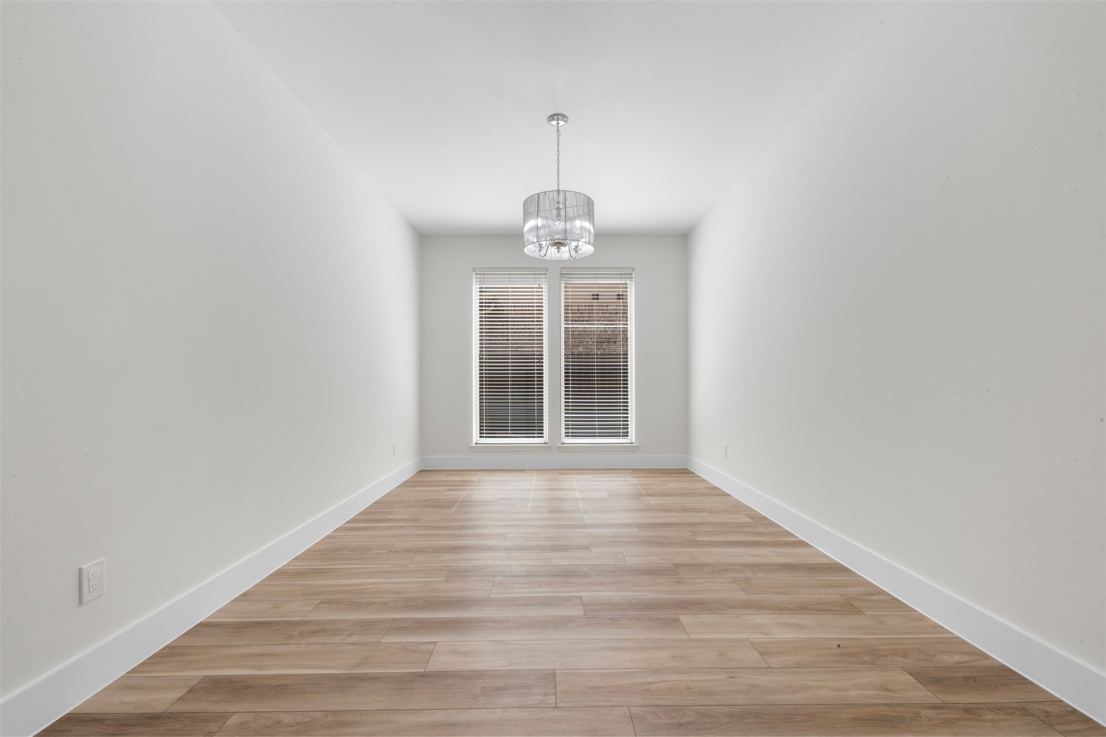 26422 Red Cliff Ridge Katy, TX 77494 - Photo 6 of 40 Formal dining room is 15' deep, so bring on the crowd! No need to take the leaves out of that big dining room table!