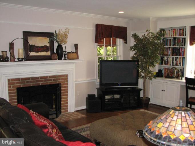 9805 Spring Ridge Lane Vienna, VA 22182 - Photo 16 of 28 Family Room #2