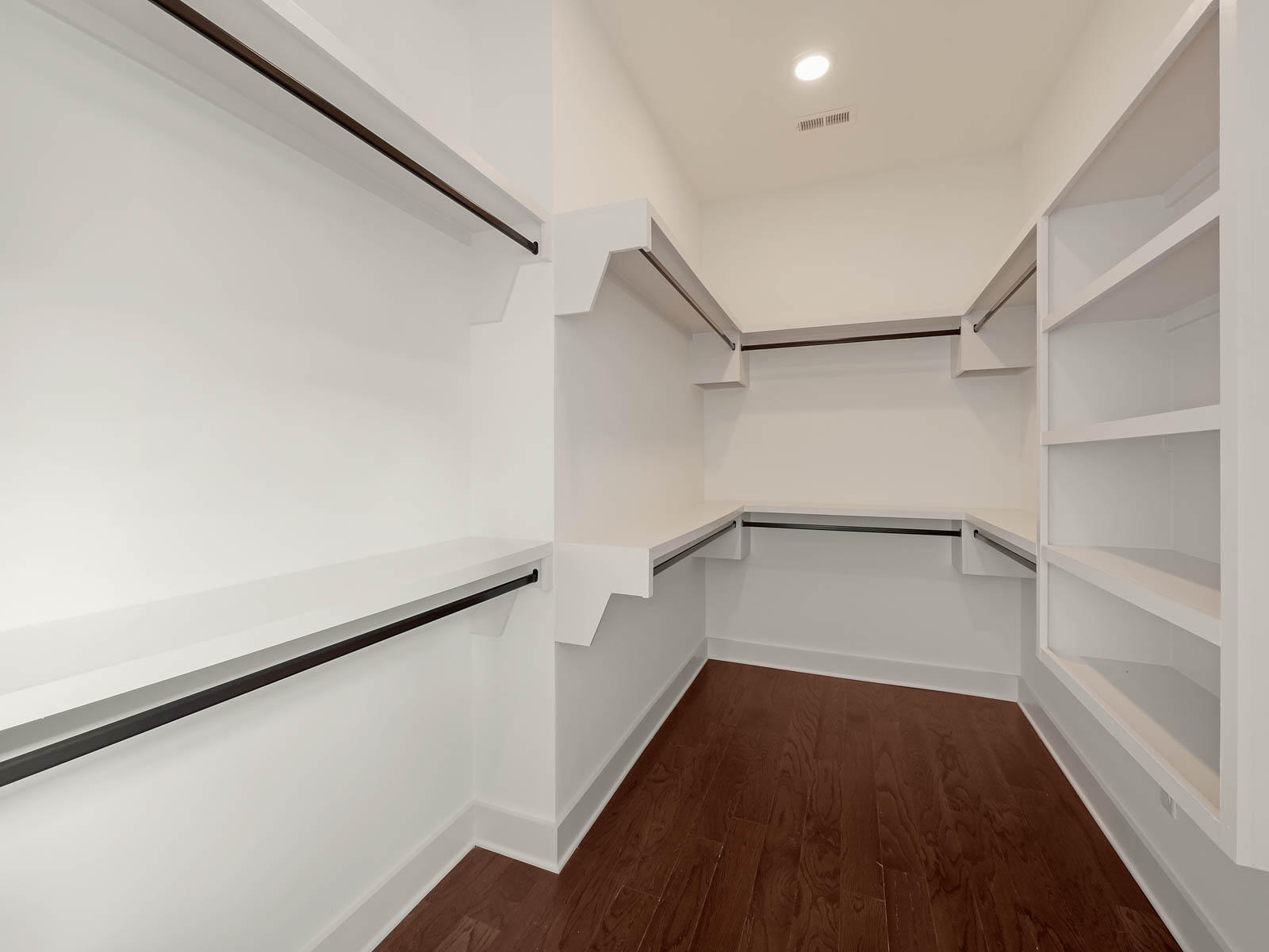 937 Elk Ridge Trail Chattanooga, TN 37419 - Photo 18 of 27 Master Closet