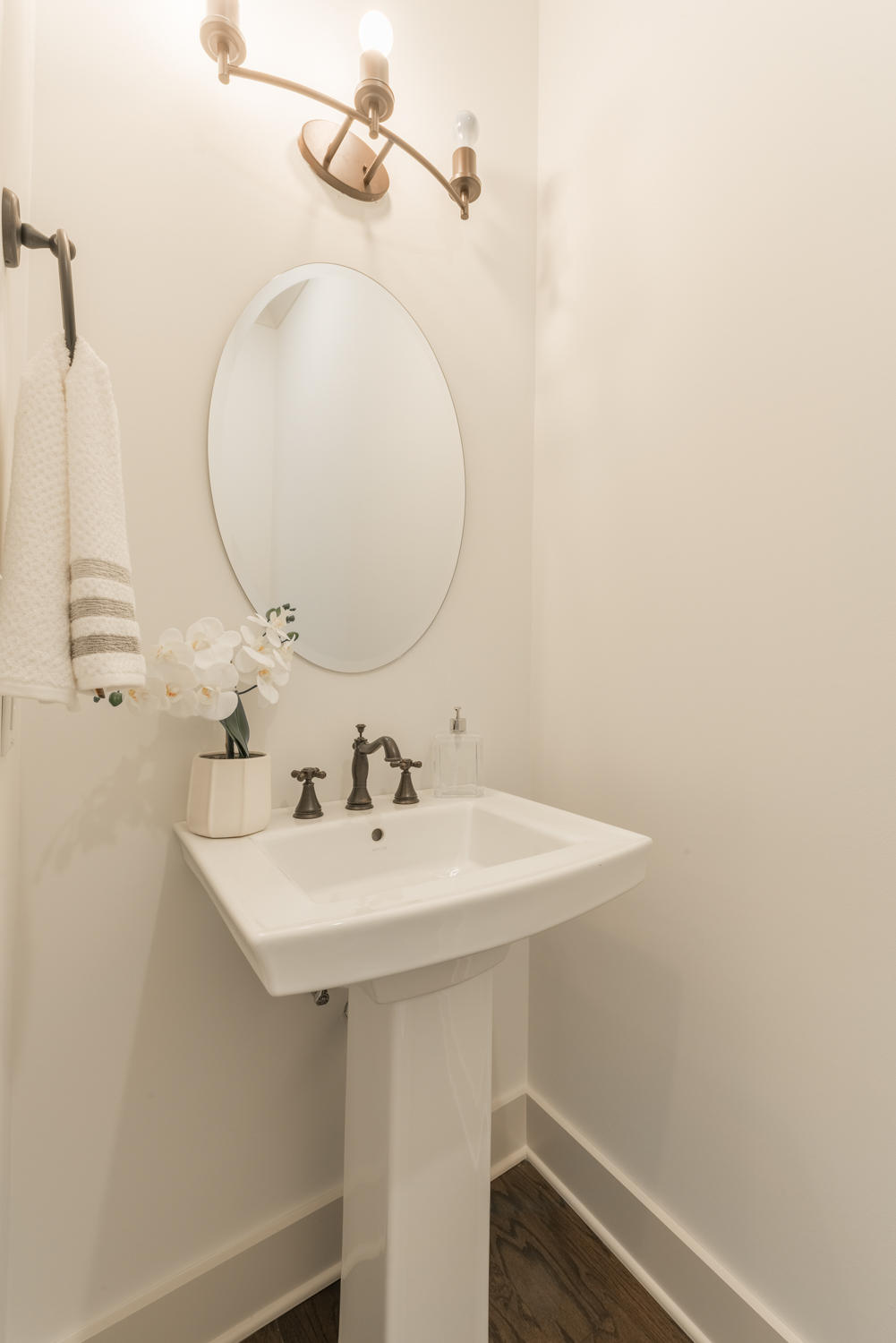 937 Elk Ridge Trail Chattanooga, TN 37419 - Photo 23 of 27 Powder Room