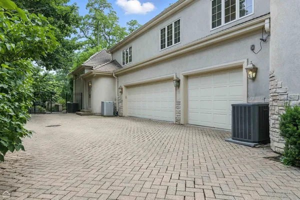 $2,349,000 | 260 Beech Street, Highland Park, IL 60035