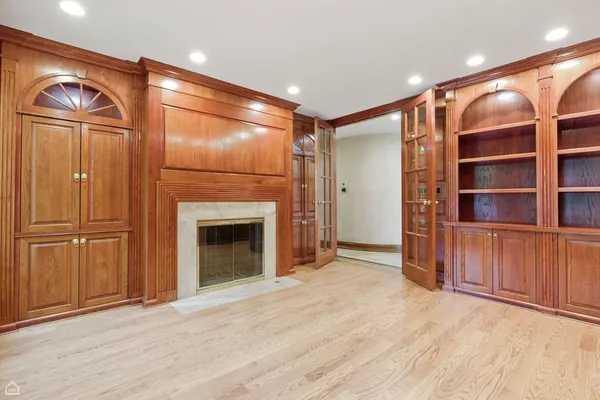 $2,349,000 | 260 Beech Street, Highland Park, IL 60035