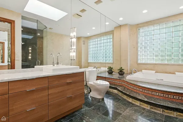 $2,349,000 | 260 Beech Street, Highland Park, IL 60035