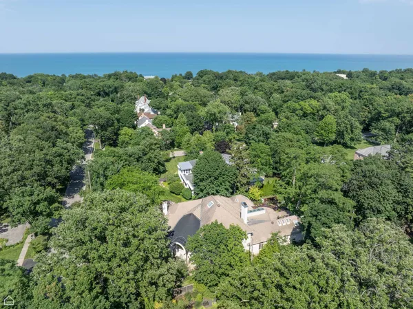 $2,349,000 | 260 Beech Street, Highland Park, IL 60035