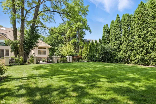 $2,349,000 | 260 Beech Street, Highland Park, IL 60035