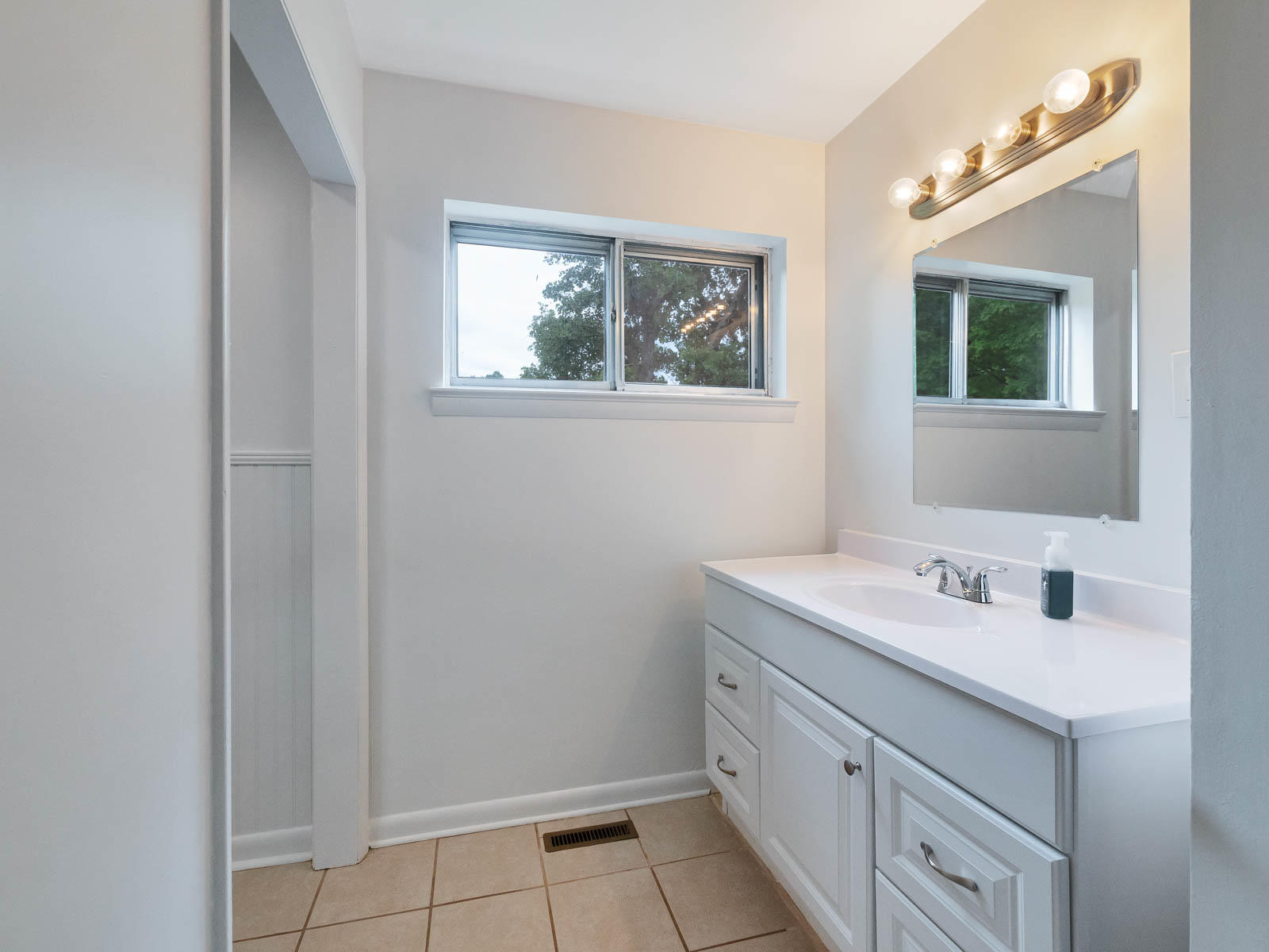 5509 Kenyon Road Chattanooga, TN 37416 - Photo 14 of 22 5509_Kenyon-19