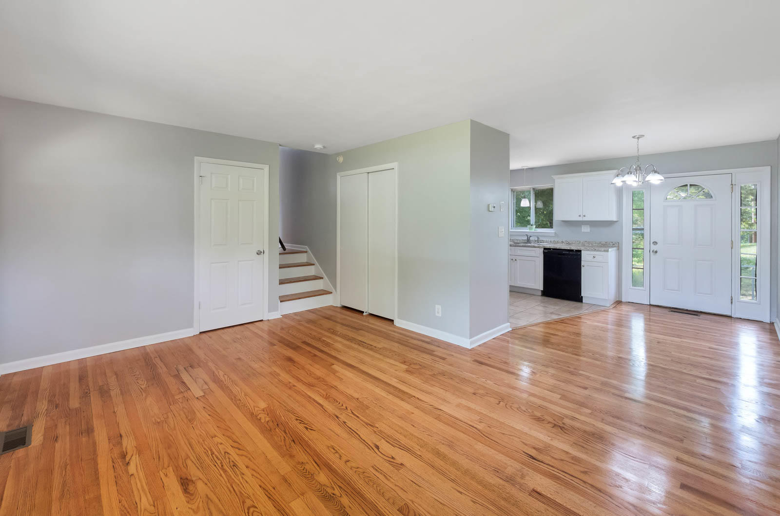 5509 Kenyon Road Chattanooga, TN 37416 - Photo 4 of 22 5509_Kenyon-9
