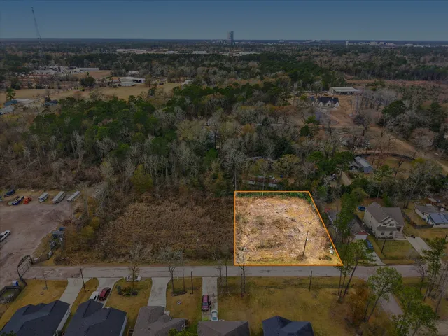 $110,000 | 10815 Fairview Drive, Conroe, TX 77385