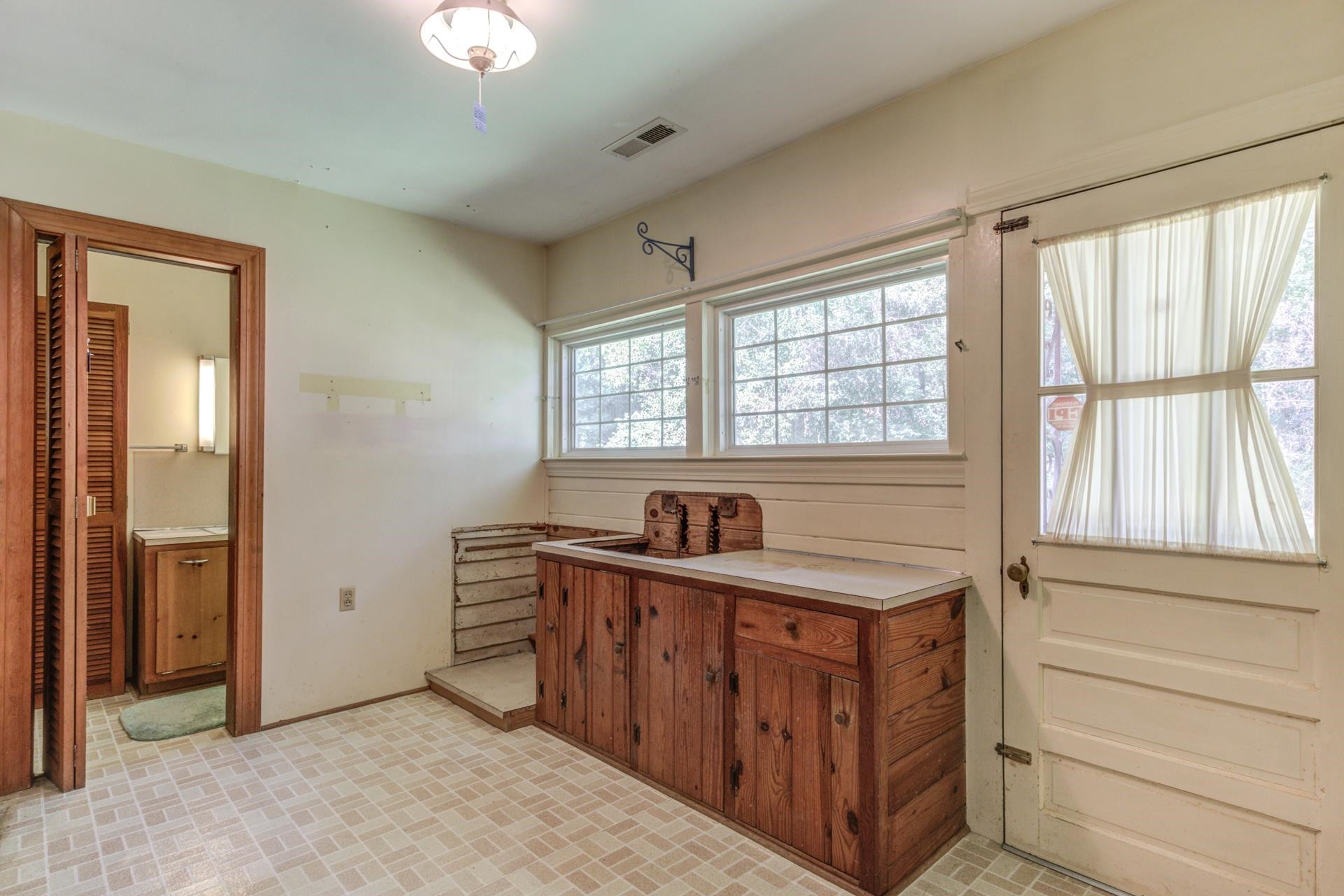 9104 Penny Road Raleigh, NC 27606 - Photo 22 of 26 Photo 22