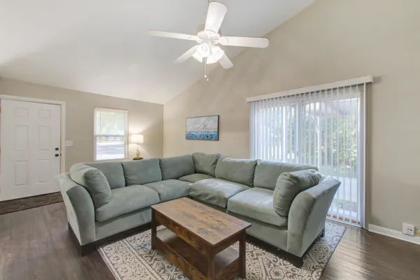 $270,000 | 112 Tabby Creek Circle, Summerville, SC 29486