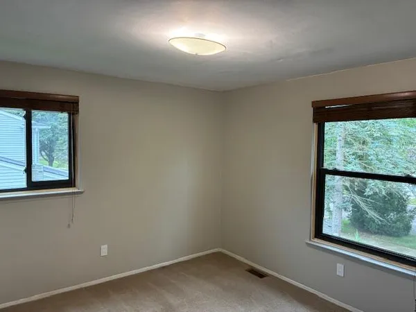 $2,600 | 3677 Beech Drive, Ypsilanti, MI 48197