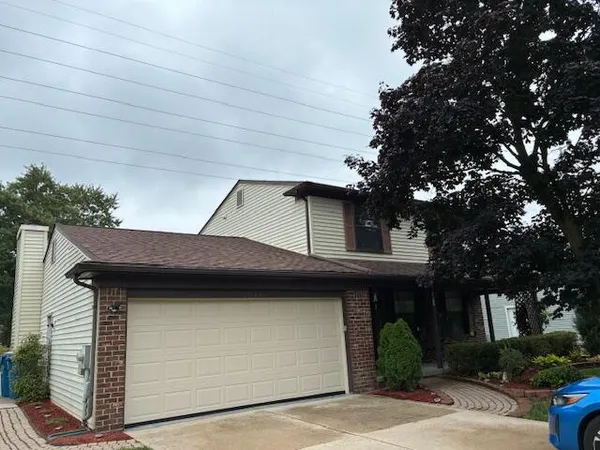 $2,600 | 3677 Beech Drive, Ypsilanti, MI 48197