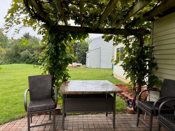 $2,600 | 3677 Beech Drive, Ypsilanti, MI 48197