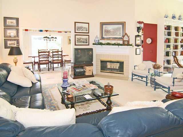 8150 Silk Circle Indianapolis, IN 46256 - Photo 3 of 12