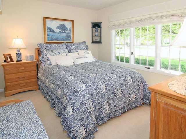 8150 Silk Circle Indianapolis, IN 46256 - Photo 9 of 12