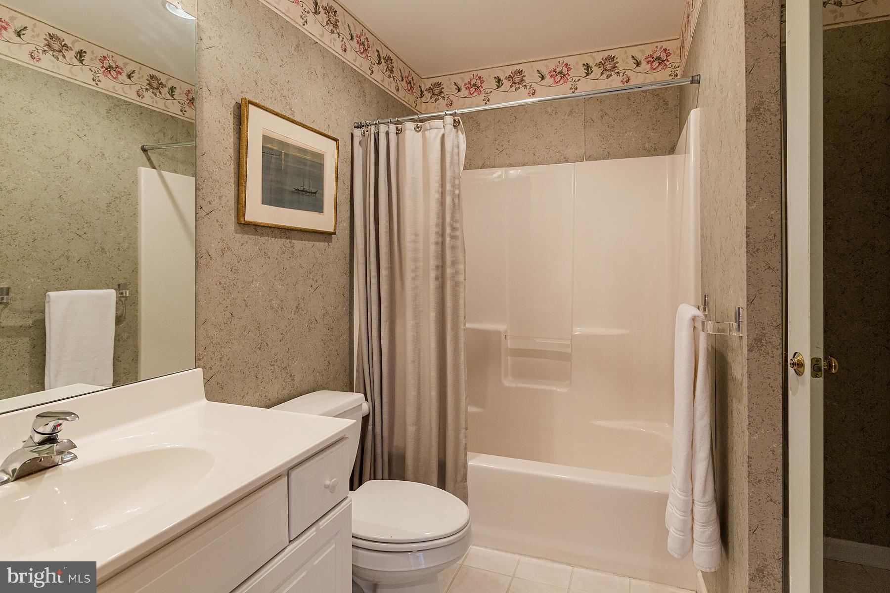1051 Kent Garden Lititz, PA 17543 - Photo 32 of 79