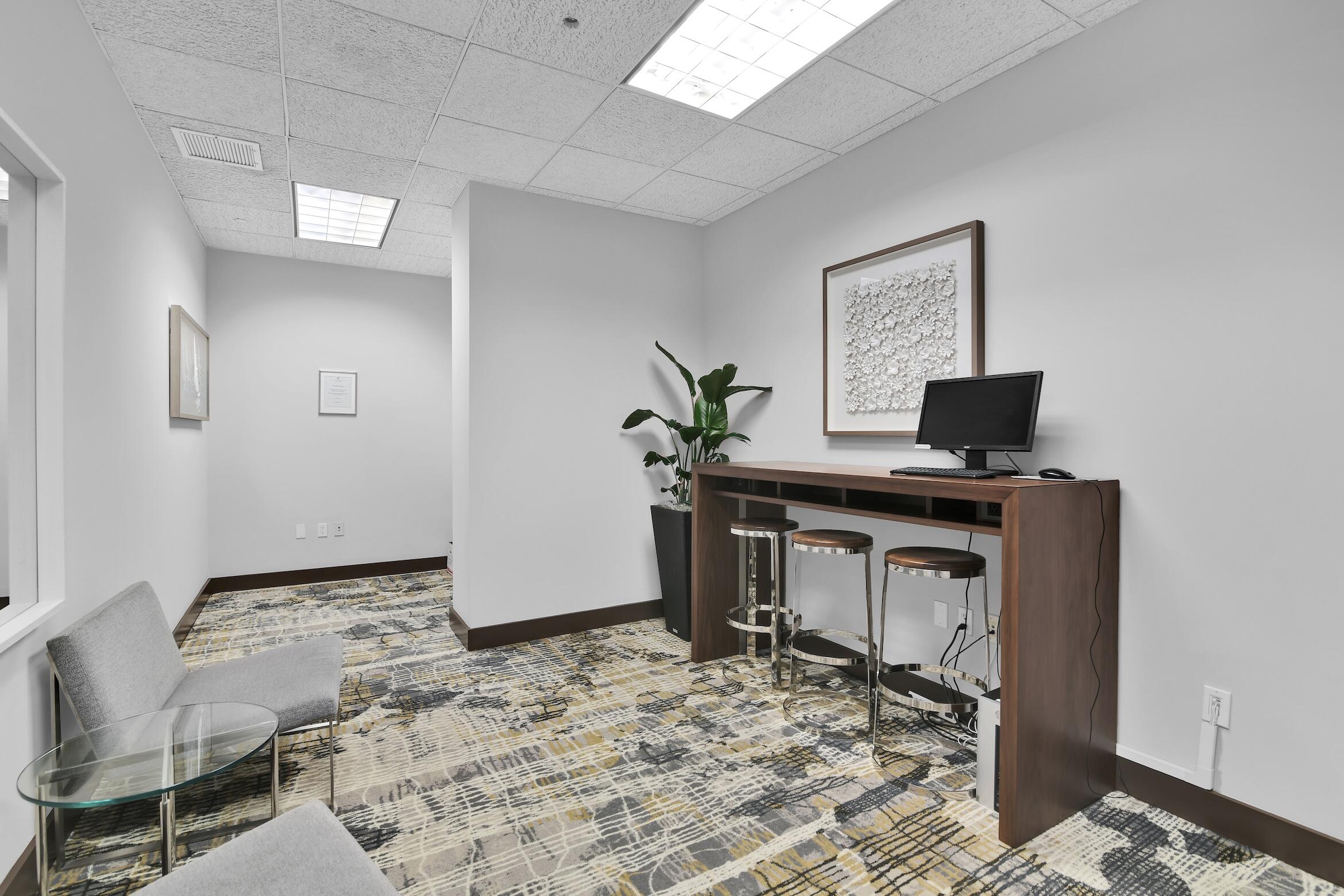 99 Southeast Mizner Boulevard, Unit 612 Boca Raton, FL 33432 - Photo 41 of 49 Computer Room