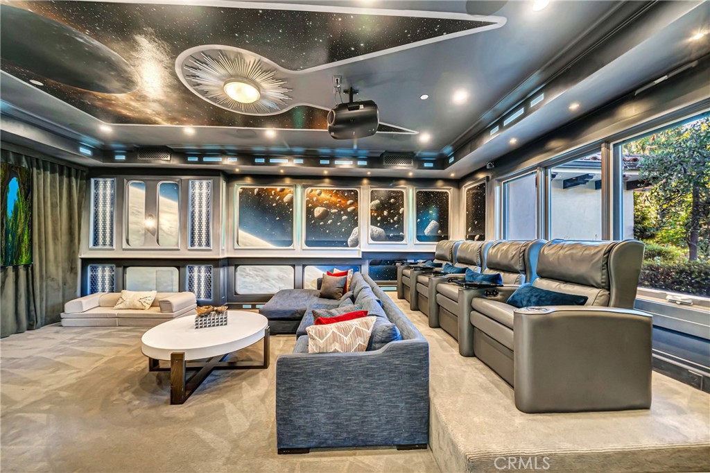 2037 Delphine Lane Calabasas, CA 91302 - Photo 22 of 75