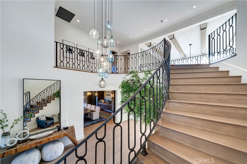 2037 Delphine Lane Calabasas, CA 91302 - Photo 25 of 75 a view of entryway and hall