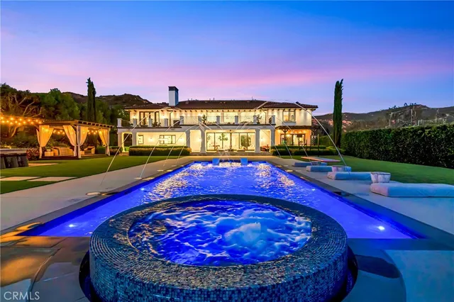 a view of an chairs in front of house