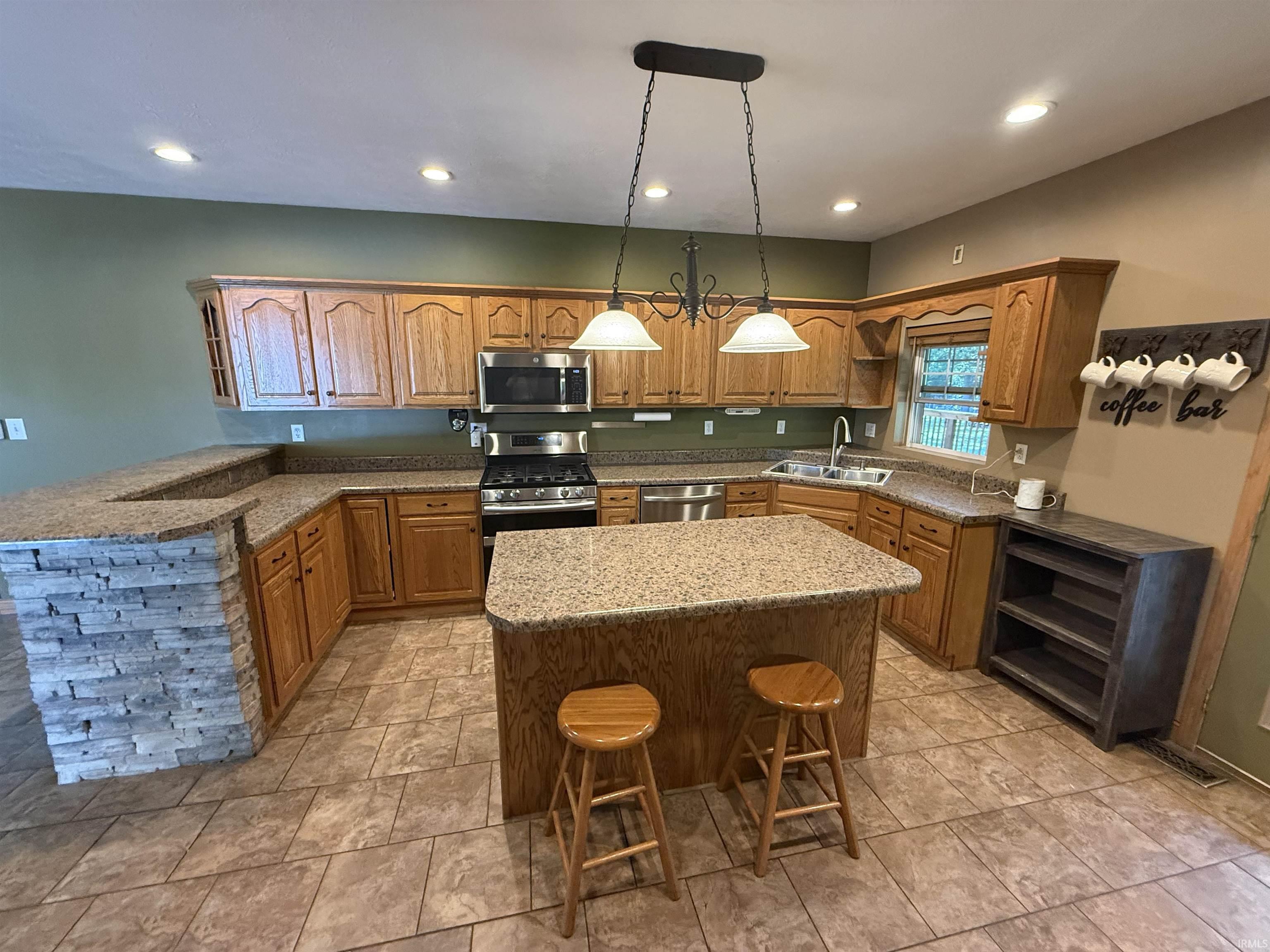 2155 East 600 North Rochester, IN 46975 - Photo 7 of 36
