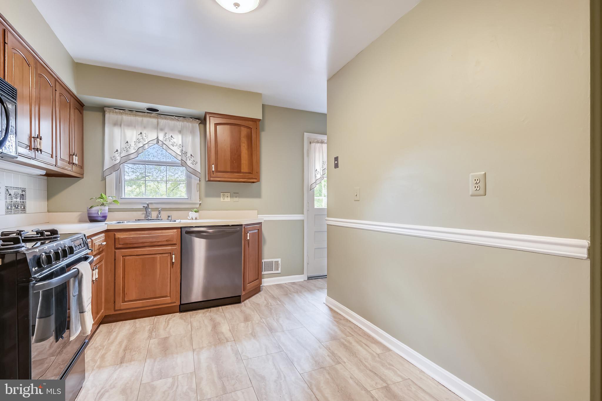 6736 Fordcrest Road Baltimore, MD 21237 - Photo 21 of 35