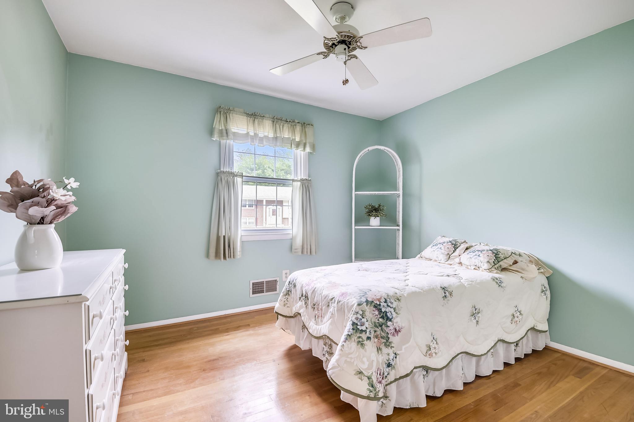 6736 Fordcrest Road Baltimore, MD 21237 - Photo 27 of 35