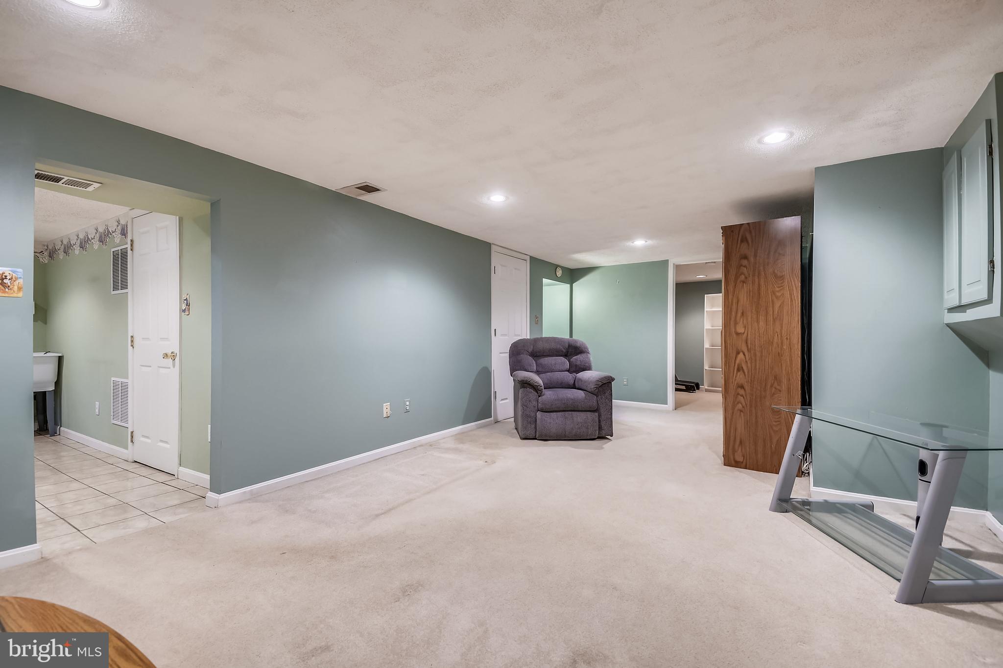 6736 Fordcrest Road Baltimore, MD 21237 - Photo 29 of 35