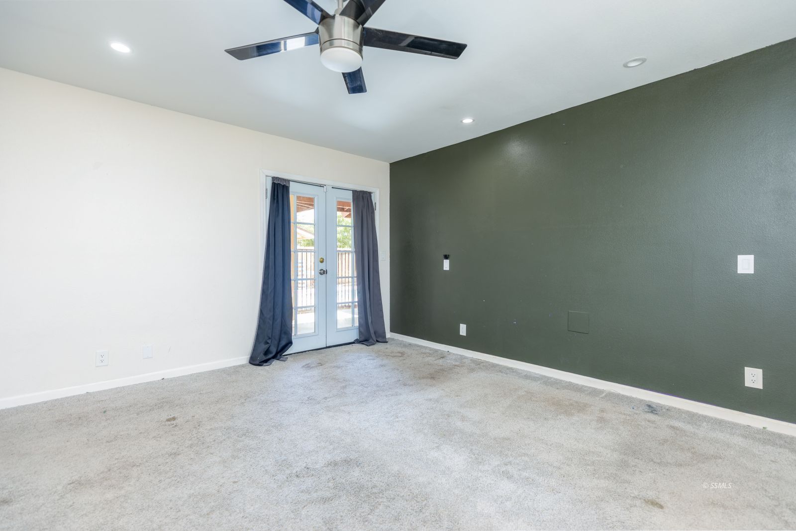 1241 West Iowa Avenue Ridgecrest, CA 93555 - Photo 15 of 33
