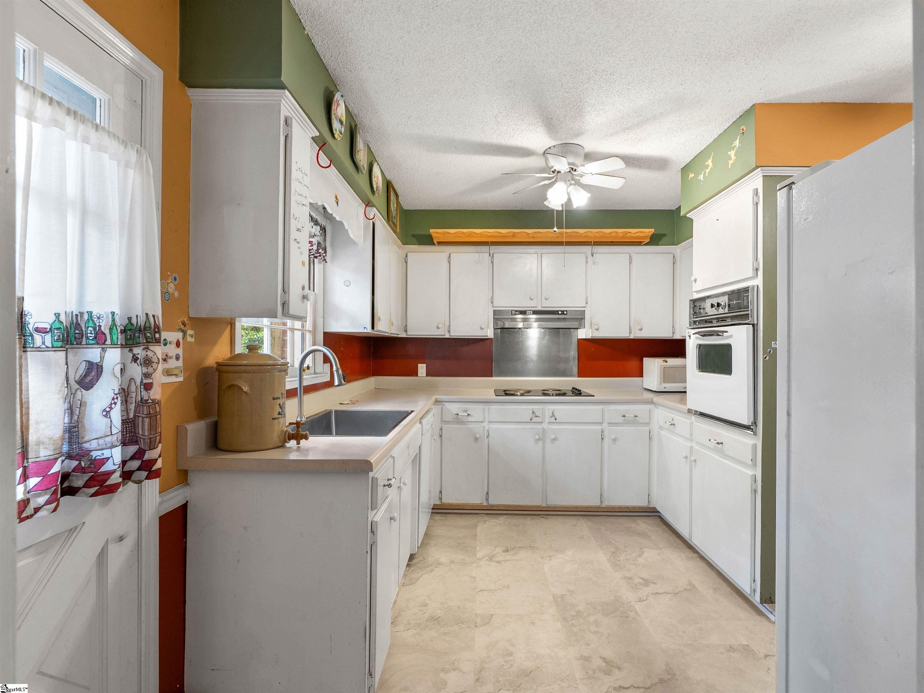 180 Johnnys Road Inman, SC 29349 - Photo 7 of 42 Gallery Image 7