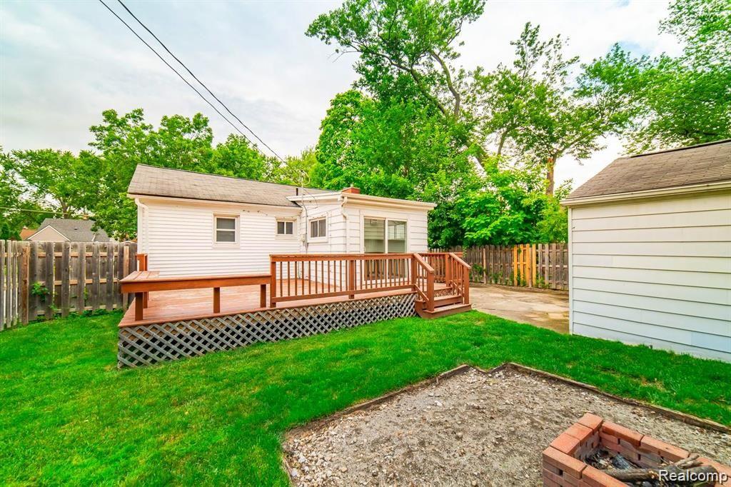 1391 Dorothea Road Berkley, MI 48072 - Photo 26 of 28