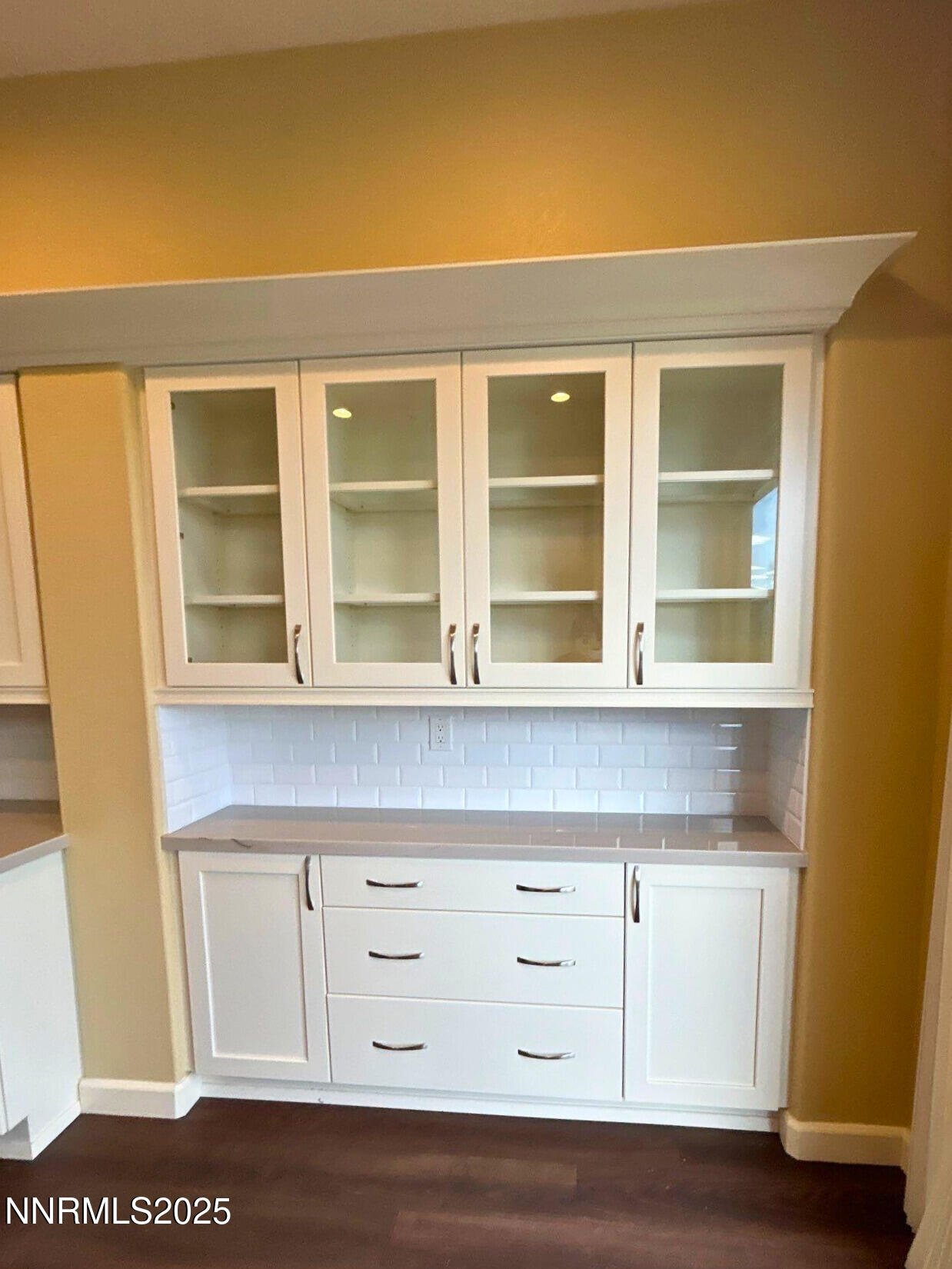 6190 Carriage House Way Reno, NV 89519 - Photo 9 of 26 a close view of cabinet