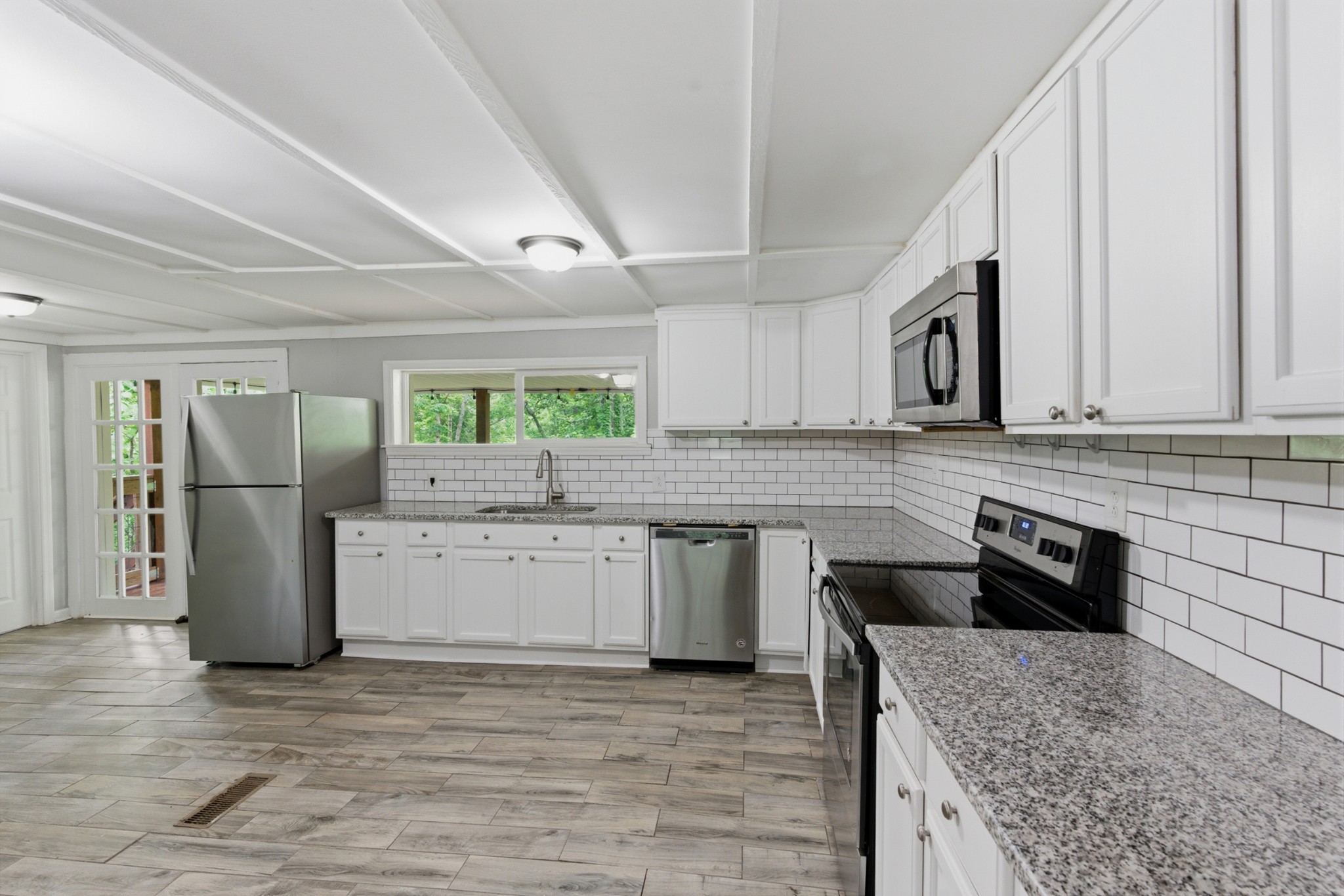 8836 West Sheepneck Road Mount Pleasant, TN 38474 - Photo 9 of 39