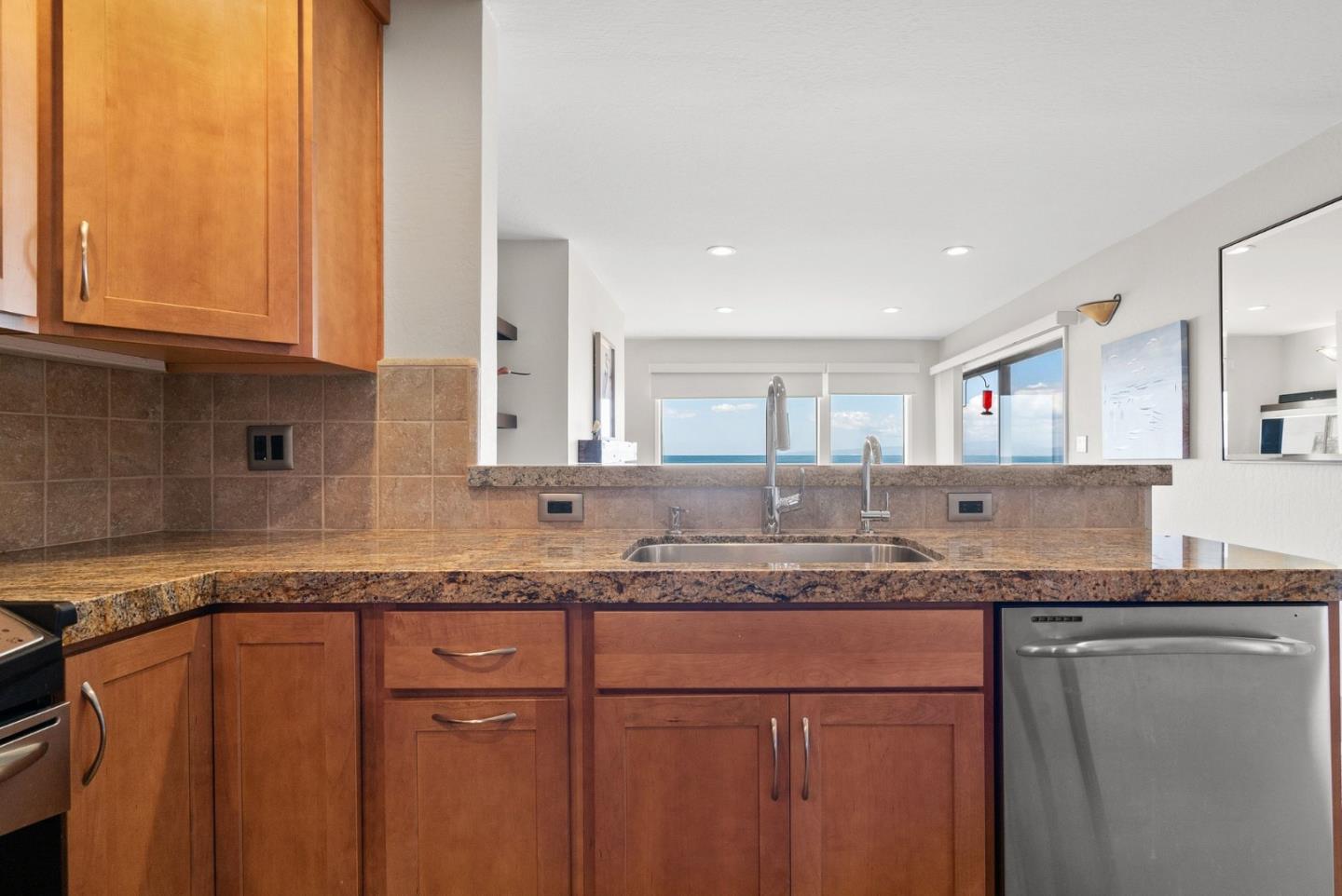 101 Shell Road, Unit 225 Watsonville, CA 95076 - Photo 16 of 30