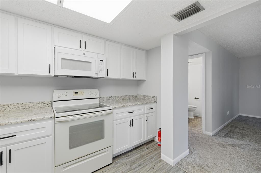 574 Fairways Circle, Unit B Ocala, FL 34472 - Photo 7 of 33