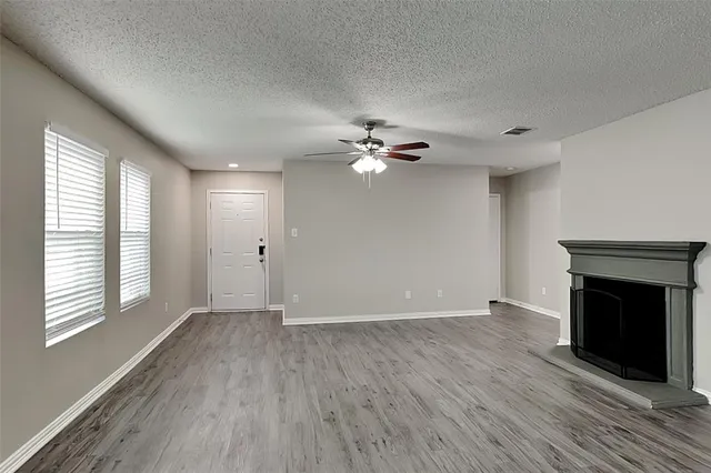 $1,800 | 4725 Waterford Drive, Fort Worth, TX 76179