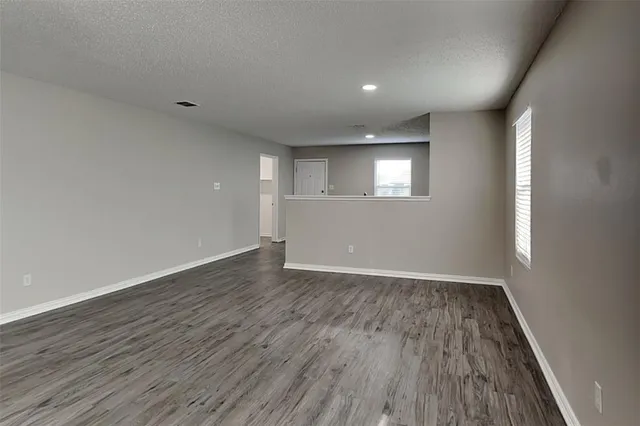 $1,800 | 4725 Waterford Drive, Fort Worth, TX 76179