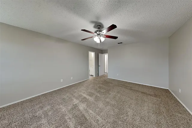 $1,800 | 4725 Waterford Drive, Fort Worth, TX 76179