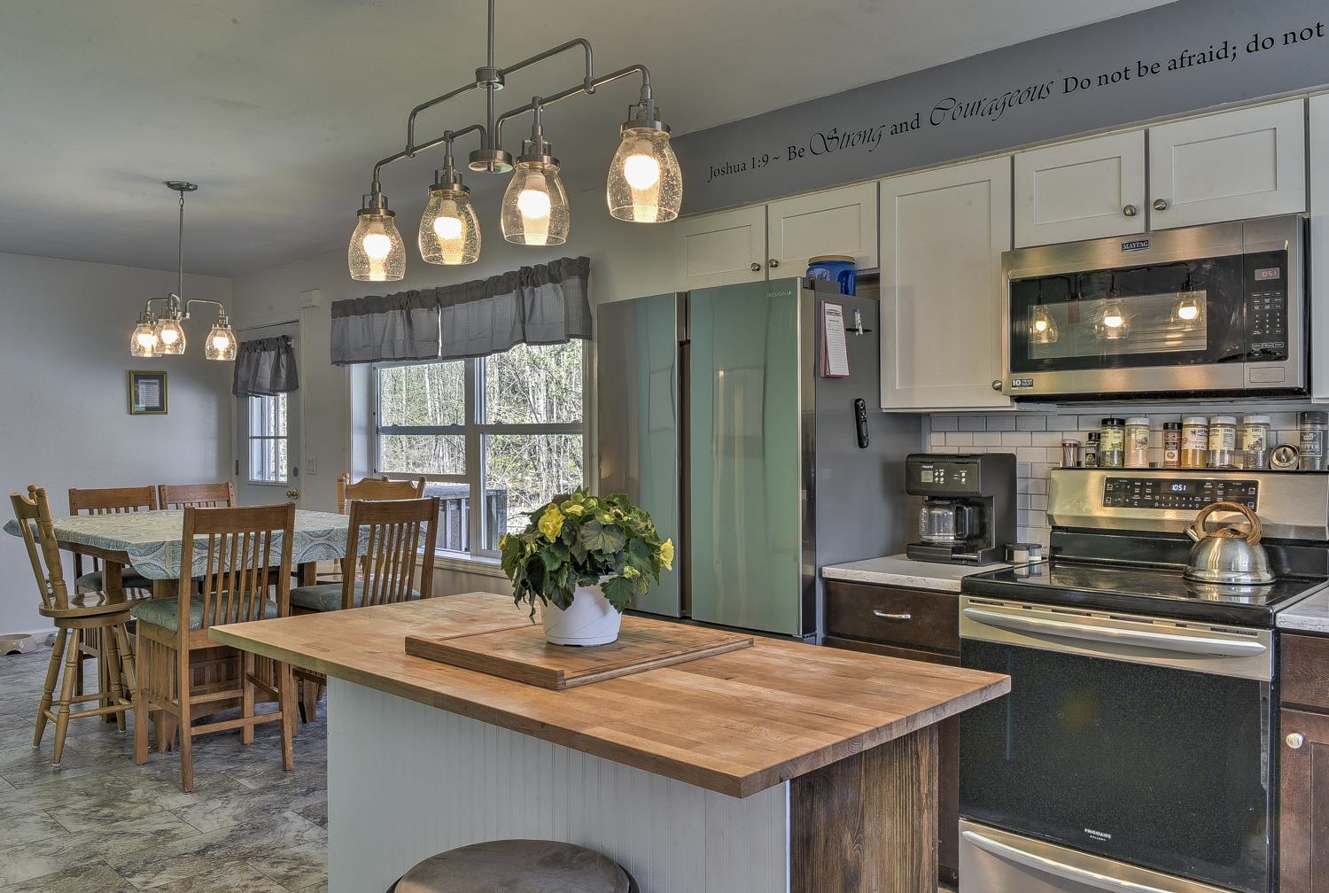 33 Buttercup Lane Antrim, NH 03440 - Photo 8 of 39