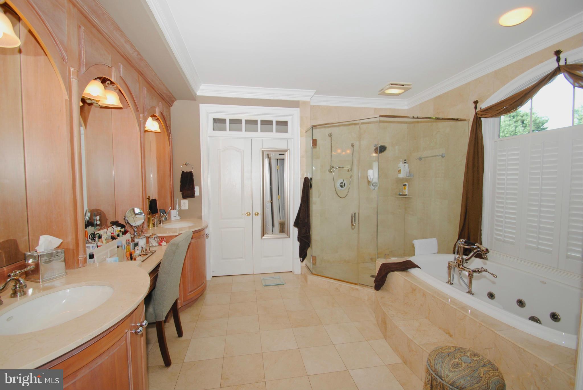 3517 Old Trail Road Edgewater, MD 21037 - Photo 22 of 30 MAIN LEVEL MBR SUPER BATH