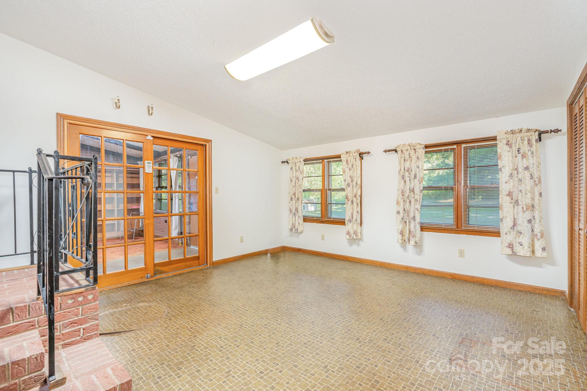 1610 Shelby Road Kings Mountain, NC 28086 - Photo 11 of 42