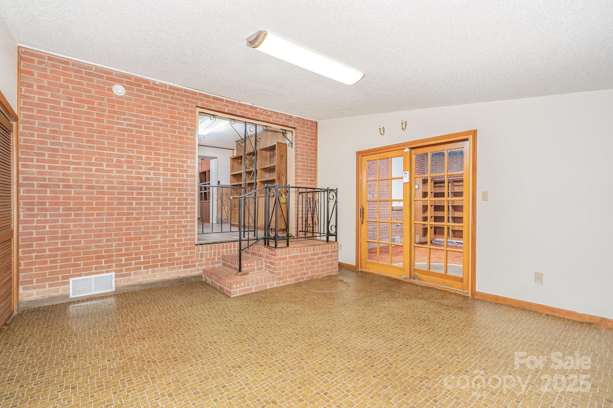 1610 Shelby Road Kings Mountain, NC 28086 - Photo 9 of 42