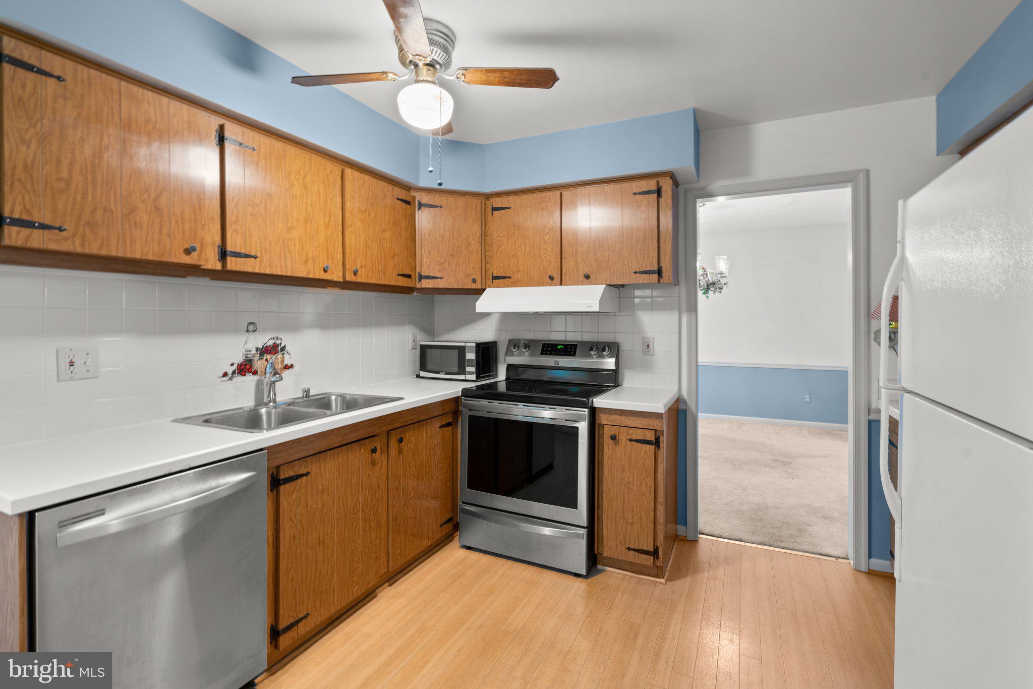 10825 Sandringham Road Cockeysville, MD 21030 - Photo 12 of 55 Kitchen