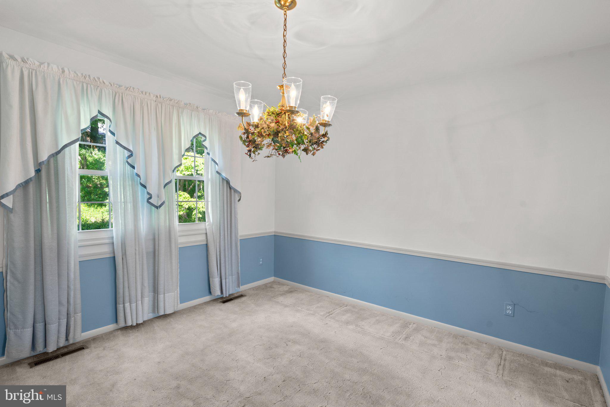 10825 Sandringham Road Cockeysville, MD 21030 - Photo 9 of 55 Dining Room