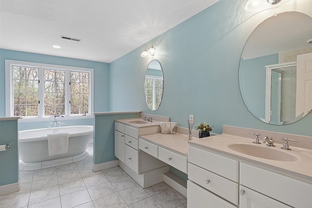 21 Vose Hill Road Westford, MA 01886 - Photo 25 of 42 Gallery Image 25