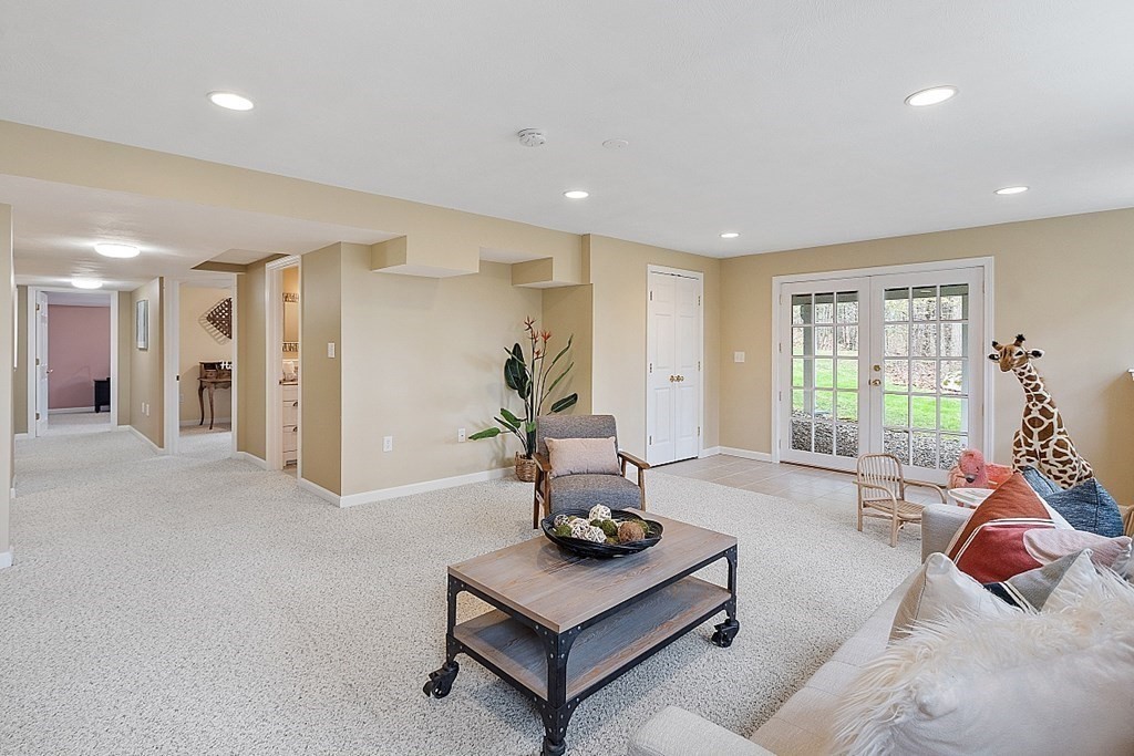 21 Vose Hill Road Westford, MA 01886 - Photo 31 of 42 Gallery Image 31