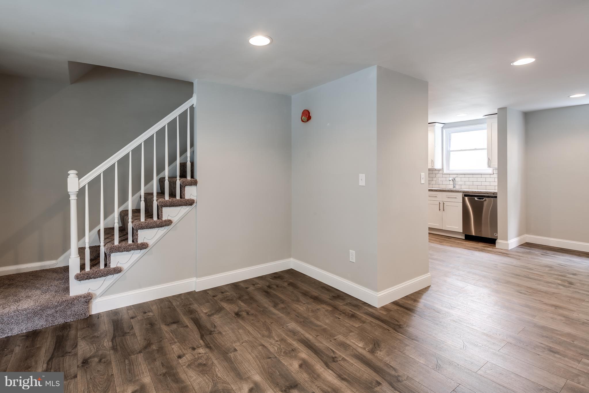 5315 Lothian Road Baltimore, MD 21212 - Photo 6 of 30 Living Room